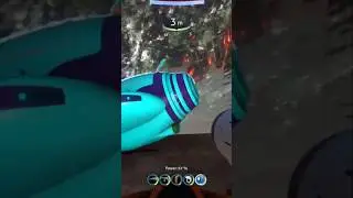Reaper Leviathan Encounter at the Aurora 😨😱 #gaming #subnautica #scary