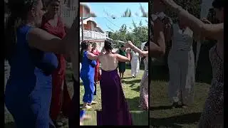 10 Svadbeni običaji u punom sjaju ispred mladine kuće #fotovideoalfa #fypシ #kolo #veselje #svadba