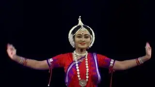 Indian dancers mesmerize at international festival