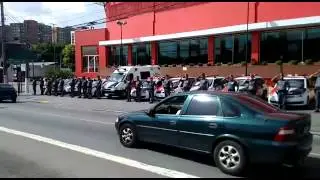 Policiais da 2&ordf;Cia do 16&deg;Bpm/m prestam homenagem ao Cb PM M&aacute;rcio Cesar morto em servi&ccedil;o.