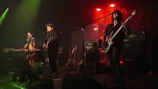 The Atavists   Prettier Than You (Live at Žluť&aacute;k)