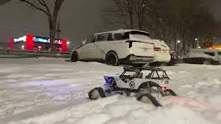 Axial Wraith On RC4WD Tracks 