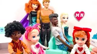 Dolls ! Learn and play with Princesses & Barbie Pets | Video for kids