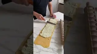 Por si tenes el palote raviolero de la abuela y no sabes c&oacute;mo usarlo! Recuerdos de la infancia !