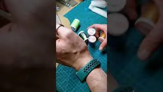 ASMR Unboxing of a new collection of threads with wonderful colours for leathercrafting.