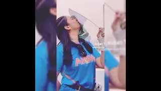 indian girl kiss pakistani flag video viral#indian #pakistani #love