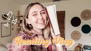 Reading Vlog: A New Favorite Fantasy Series!!
