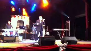 GENR8 @ Speers Point Carols 2010 - Billie Jean