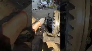 Ремонт дифференциала погрузчика!