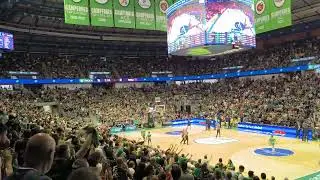 Triplazo de David Kravish Club Baloncesto Unicaja de M&aacute;laga, al Bar&ccedil;a. Play Off ACB 2024/25.