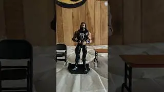 A new figure to add to the collection elite series 56 Roman Reigns￼