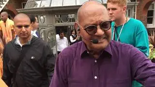 Anil Agarwal Chants Hare Krishna at His Home in Mayfair, London, the Day Before Ratha-yatra