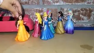 Elsa and anna princess fashion show
