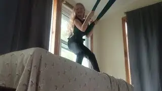 Fun and easy trampoline tutorial tricks!! 😎
