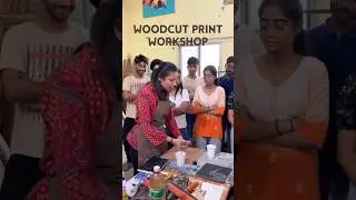Woodcut print workshops by @yashi_jain_22 #woodcut #print #blackandwhite #college #workshop #artist