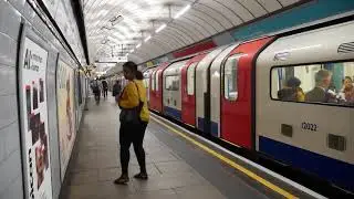 London Underground Victoria Line 2009 Stock Trains At Highbury & Islington 28 May 2019