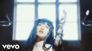 FiFi ZHANG - Love Is Falling Down (Official Video)