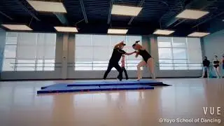 Aerial training by coach Yang. 杨教练空翻课堂