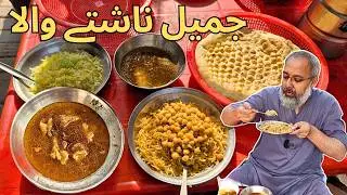 Only 2 Hours Daily! Jameel Bhai’s Legendary Paye & Chanay | Desi Nashta Lahore | 16 YEARS