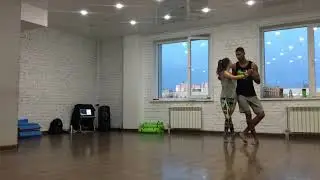 Dan&ccedil;ando Forr&oacute; Roots na Sib&eacute;ria - Felipe Abreu & Nastya Petrova