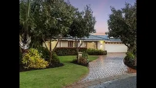 Ian Barnes Presents 8 Prescott Crt, Parkwood