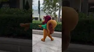 Earl the Squirrel is back at Universal Orlando #earl #earlthesquirrel #meetandgreet #universal