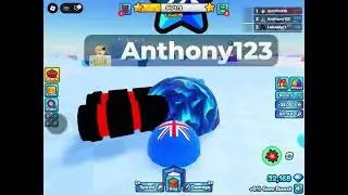 Playing  tank game -Roblox  