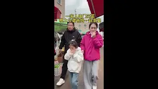 没有什么比在冬天里烧上一桌热腾腾的家常菜更治愈的了，两个爸爸两个妈妈一起，家人围坐，更是给这寒冷的冬夜增添了一份别样的惬意与美好～#我的乡村生活 #日常生活 #家庭百态 #日常做饭 #家宴