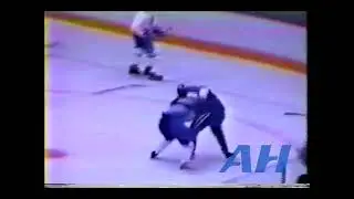 NHL Sep. ?, 1992 Kevin Kaminski,QUE v Wayne Van Dorp,QUE (TC) Quebec Nordiques