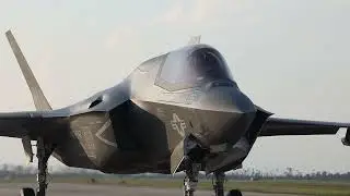 Marine Fighter Attack Squadron (VMFA) 542 flight line operations