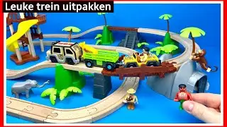 Speelgoed Trein van hout uitpakken | Family Toys Collector