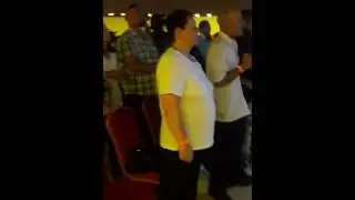 &Eacute;l&ouml; f&oacute;lyo vize fogad el j&ouml;vdet koferncia