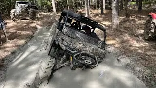 Big can ams gets stuck in peanut butter at Sabine atv park !!!!