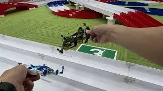 DCR-01 blue plated body (MA, Hyper Dash Motor) vs. Neo VQS Advanced Pack (VZ, Hyper Dash Motor)