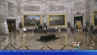 Sen. John McCain Lies In State At U.S. Capitol