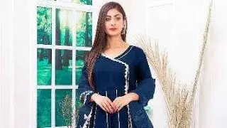 3 Pic women stich chifon embroidred maxi and katan silk embriodred maxi daffrant praisis is avalebal