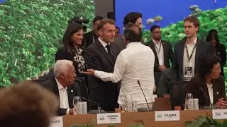 Refile Moment Colombias Petro Takes Selfie With Macron At World Leaders Climate Meeting