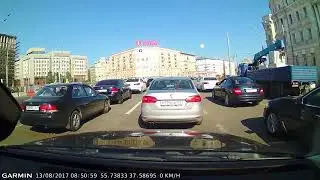 Garmin DashCam 45 съемка в дневное время