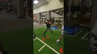 USA Boxing Official Coach Running Drills ... Don't let that ball leave your chin!!!