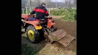 Tractoras Hebei cu freza de pamant