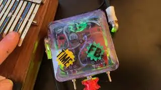 Kalimba Meets Homemade Light-Controlled Delay