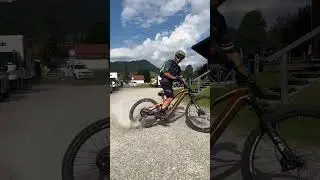 Jose Hermida con la eOneSixty  en el MERIDA GLOBAL DEALER CAMP