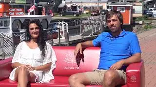 Red Couch Tour - Charlottetown, Prince Edward Island, Ile-du-Prince-Edouard - vlog 25