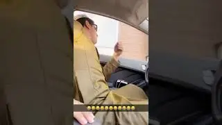 شبل يام وعزور بن زايد ضحك مع موظف المطعم
