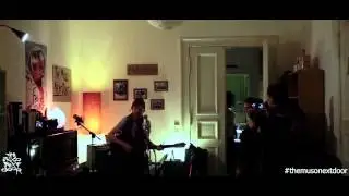 The Muso Next Door ::BERLIN:: with Redvers Bailey - 'Wanderlust' (live)