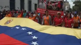 Students March in Caracas to Protest 