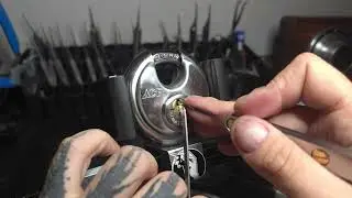 [30] Ace Hardware Disk Lock - Picked