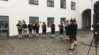 Neujahranblasen am Landratsamt Passau
