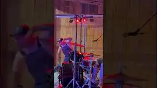 When you Groove so hard you get the sound man dancing! Featuring @jaredhubbard-music