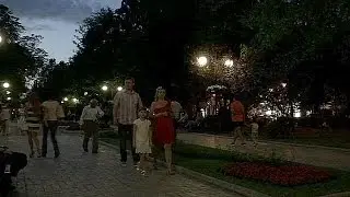 Donetsk voters 'mixed feelings' ahead of Ukraine presidential elections